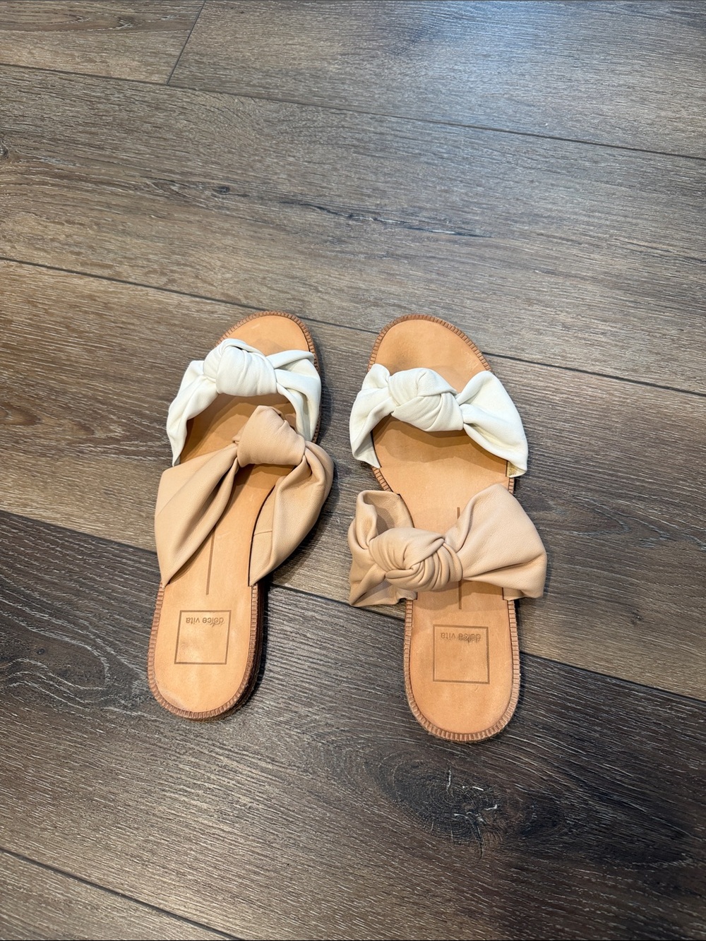 Dolce Vita Sandals Size 8.5